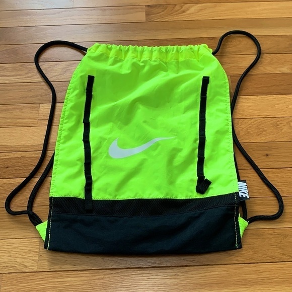 Unisex Nike Brasilia 7 Volt GymSack Sling Training Bag/Backpack - Volt Yellow - Picture 1 of 5